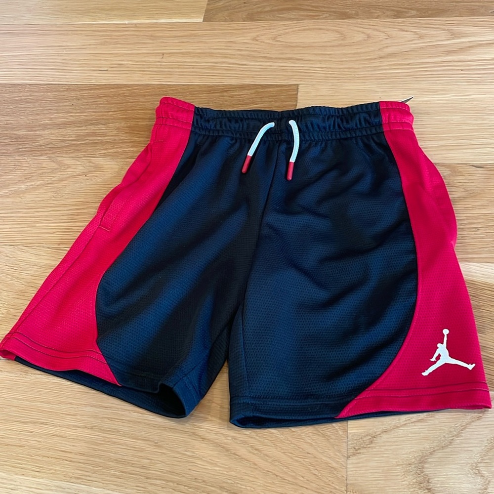 NWT (but the tag was partially cut) Jordan Basketball shorts